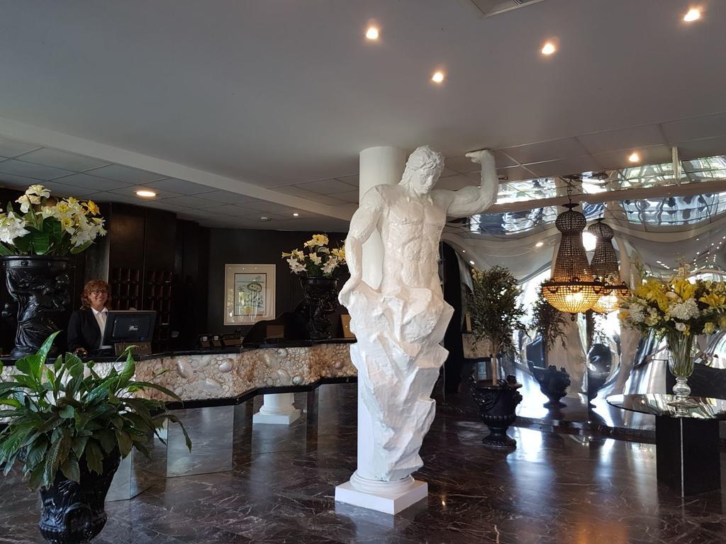 באיה דומיציה Domizia Palace Hotel מראה חיצוני תמונה